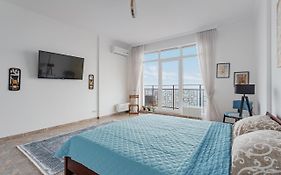Sea Breeze Apartments